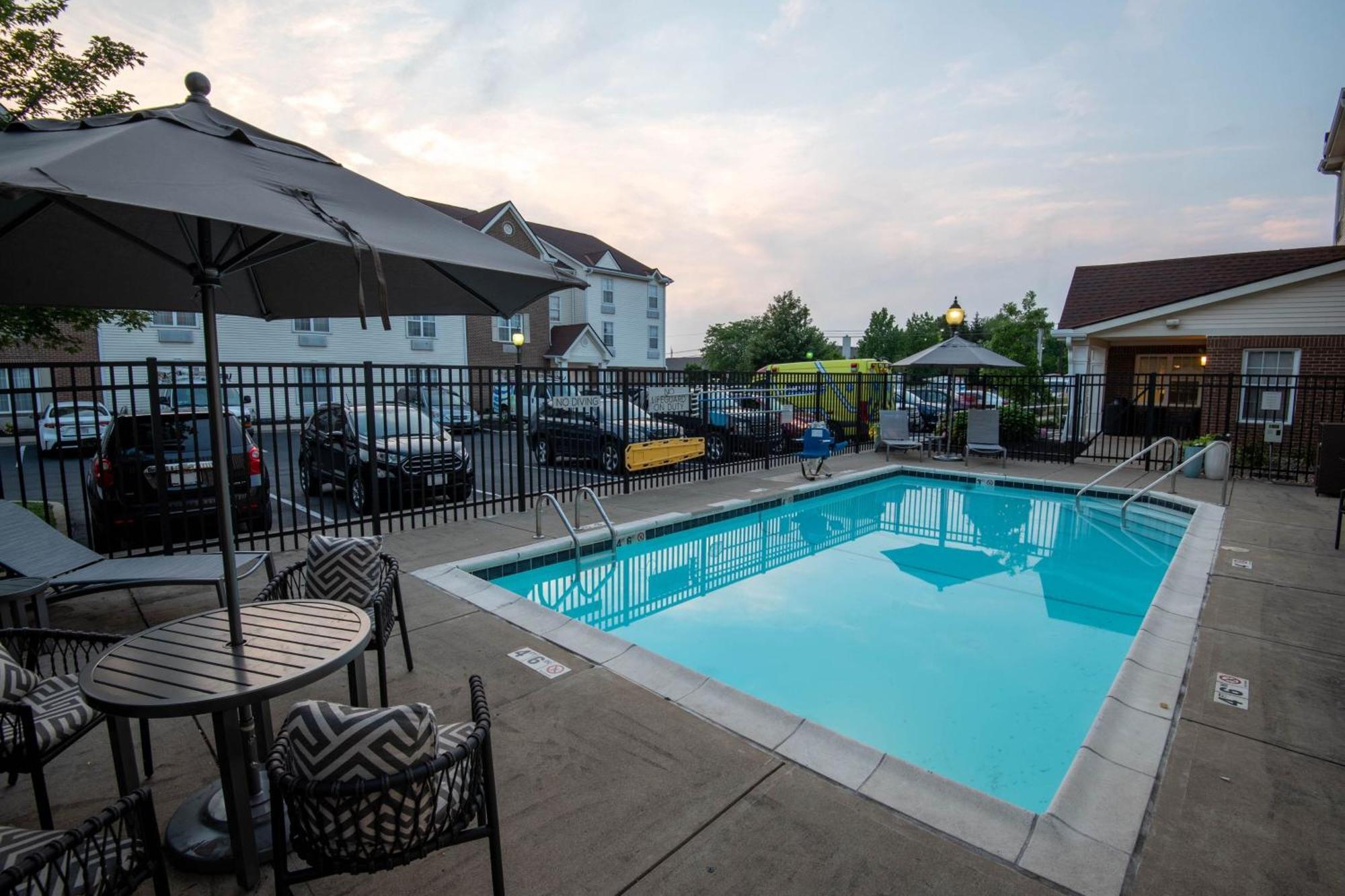 ทาวน์เพลซ สวีท โคลัมบัส แอร์พอร์ต กาฮันนา Hotel Gahanna ภายนอก รูปภาพ