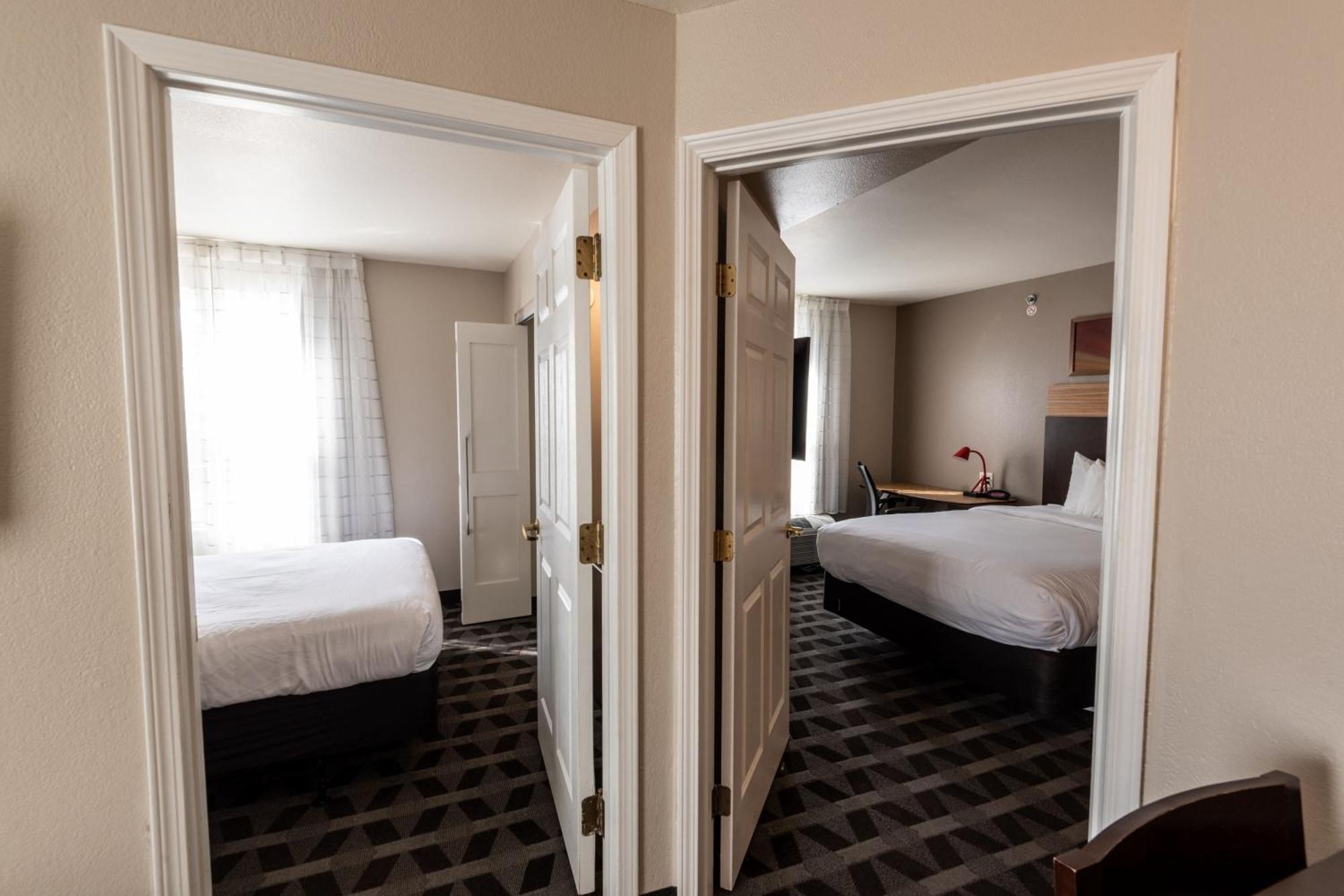 ทาวน์เพลซ สวีท โคลัมบัส แอร์พอร์ต กาฮันนา Hotel Gahanna ภายนอก รูปภาพ